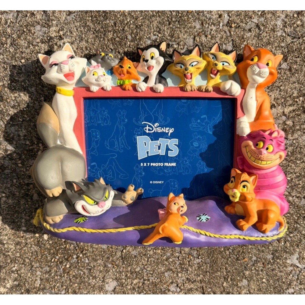 Disney Pets Cats Photo Picture Frame 3D Lady Tramp Cheshire Dalmatians  5 x 7
